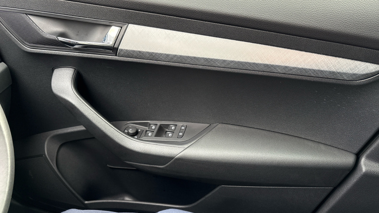 Skoda Karoq 1.5 TSI SE Drive 5dr DSG Petrol Estate